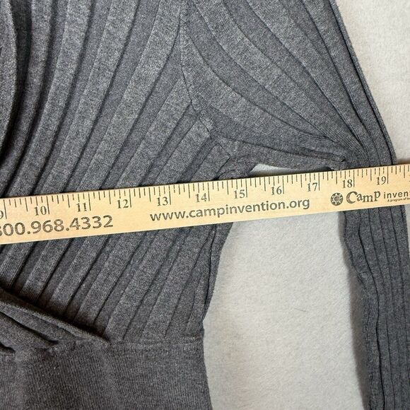 INC Sweater Size M Gray Ribbed Fitted Y2K 90s Faux Wrap V-Neck Babydoll Empire - Picture 2 of 5